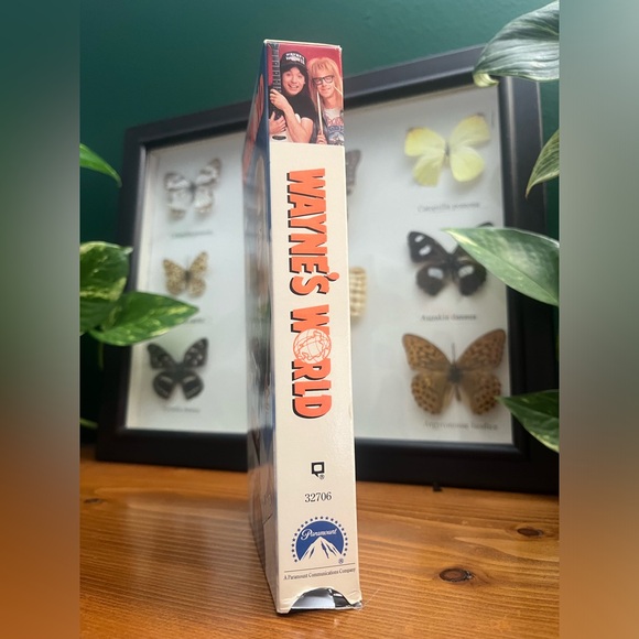 Wayne’s World Vintage VHS - Picture 3 of 7